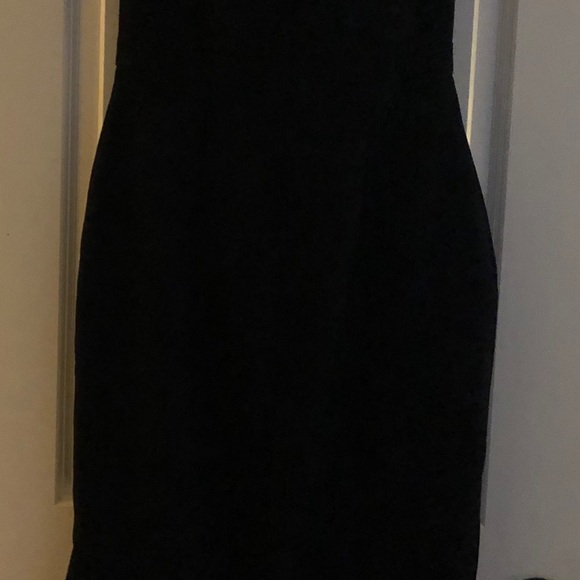 Avery G off the shoulder ruffle front dress - Picture 4 of 4